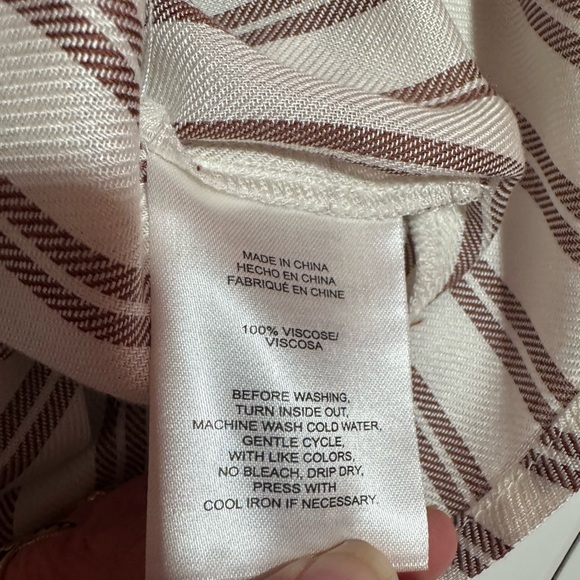 Jones New York Striped White and Brown Women's XL Top - Picture 6 of 6